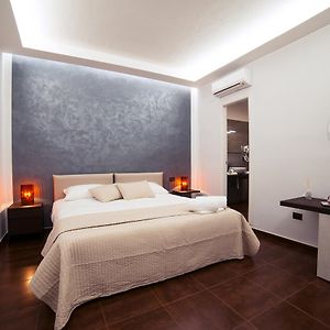 Glam House